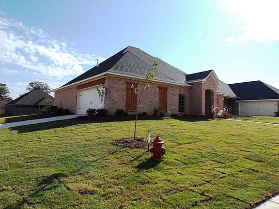 211 Stonebridge Blvd