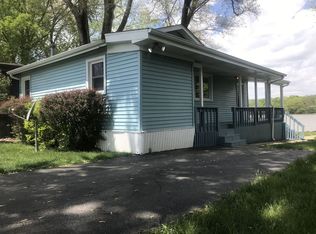 25212 Cottage Rd, Wilmington, IL 60481