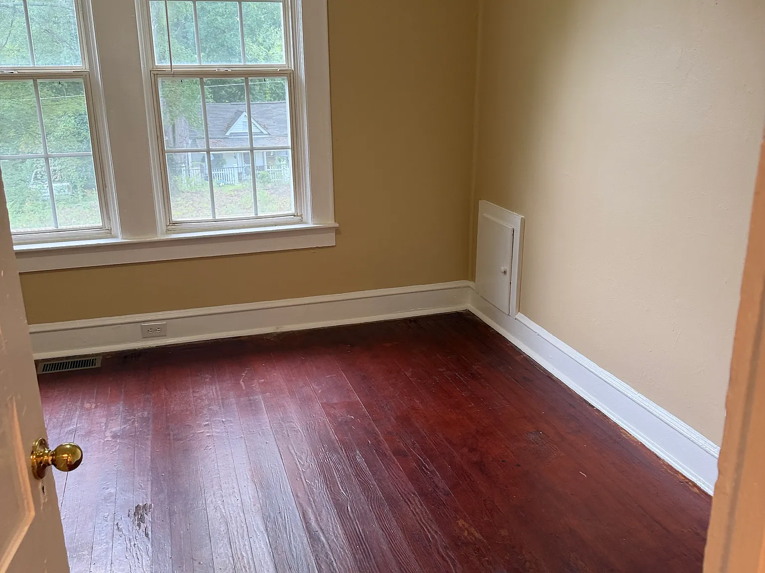 3 bed, 1120 sqft, $1,285 — Photo 4