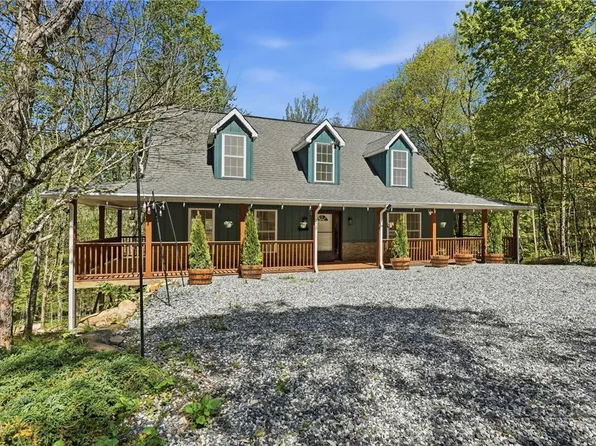 120 Wintergreen Way, Beech Mountain, NC 28604