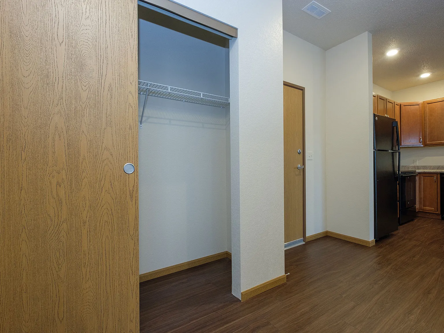 North Sky Apartment Community — Photo 4