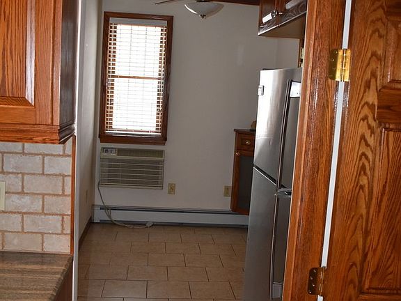 5th image of 21-26 48th St