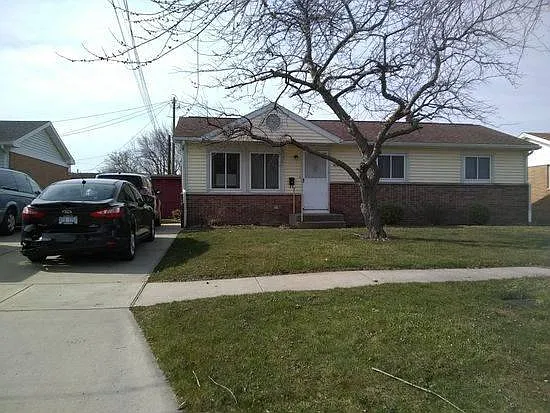 418 Cable St — Photo 6