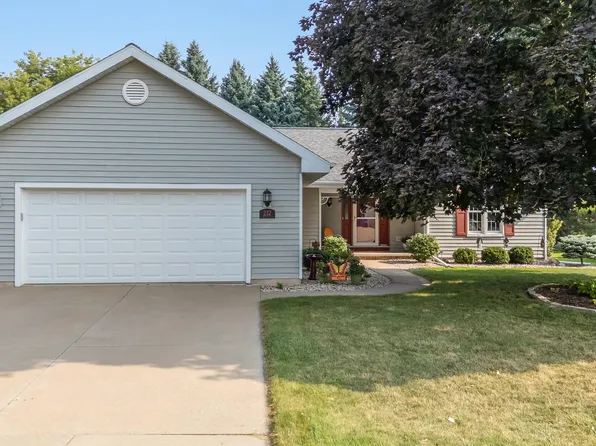 212 E Norfolk Pl, Appleton, WI 54911