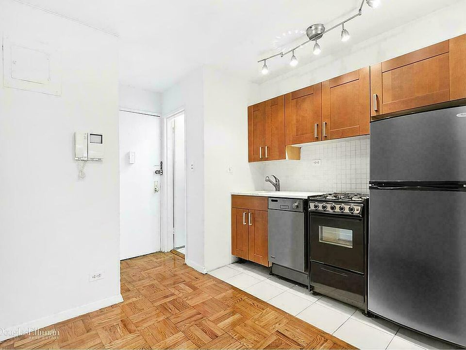 1st image of 229 E 28th St APT 1B