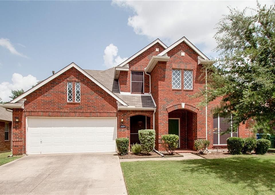 1st image of 2420 Pinehurst Dr
