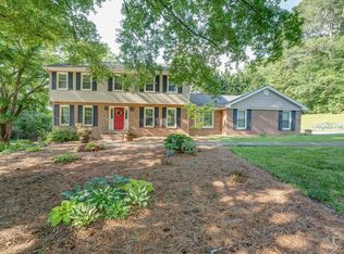 1700 Oakmont Dr, Dalton, GA 30720