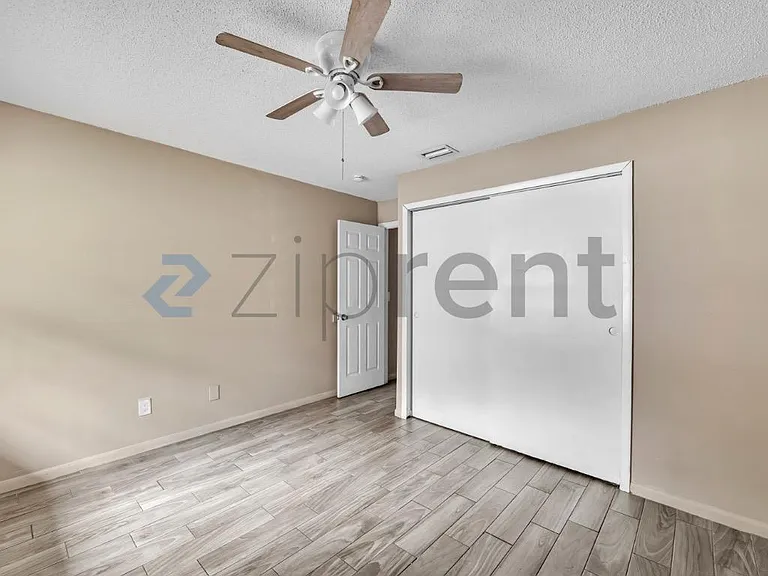 8117 N Mulberry St #B — Photo 13