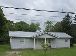 589 Scenic Rd, Lawrenceburg, TN 38464