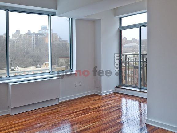 3rd image of 454 Manhattan Ave APT 8N