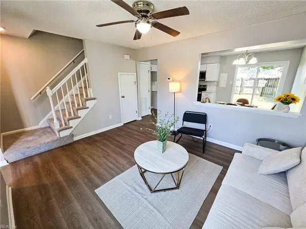 1006 Barnacle Ct, Virginia Beach, VA 23451