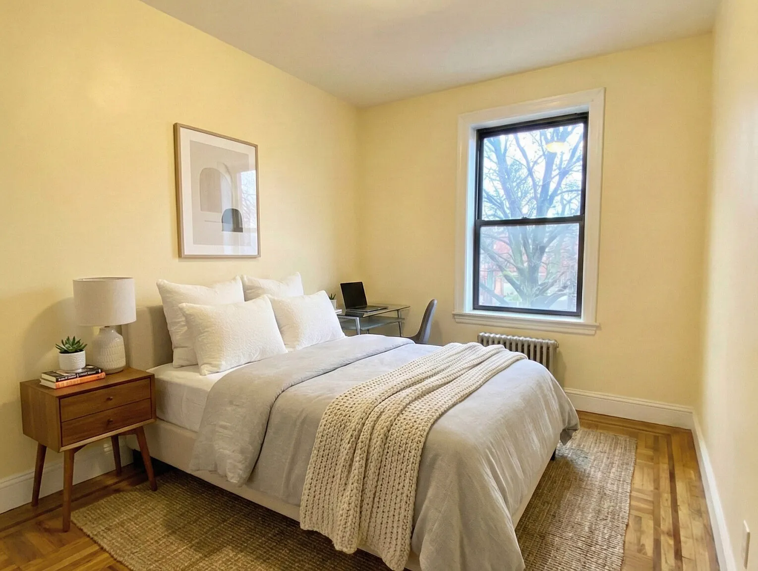 4 bed, 2.0 bath, $4,450 — Photo 3