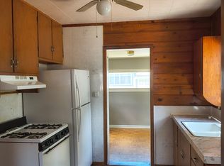 6 S Rutherford Ave, Johnstown, CO 80534