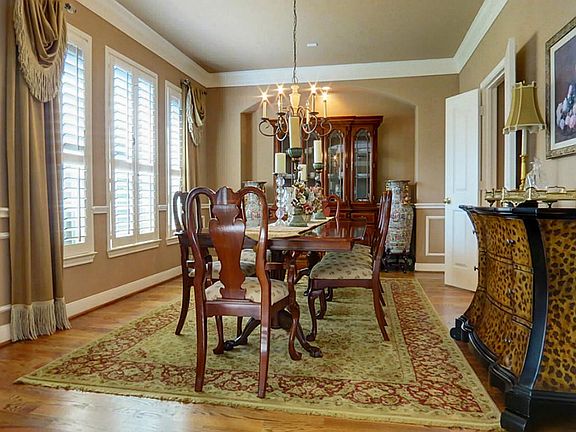 76372375_2