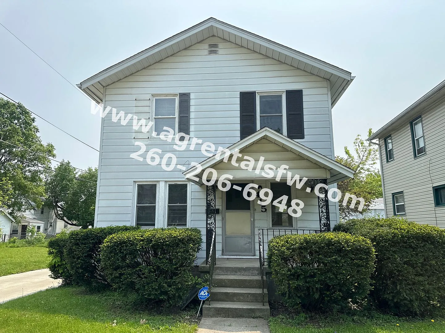 415 W Branning Ave photo 1