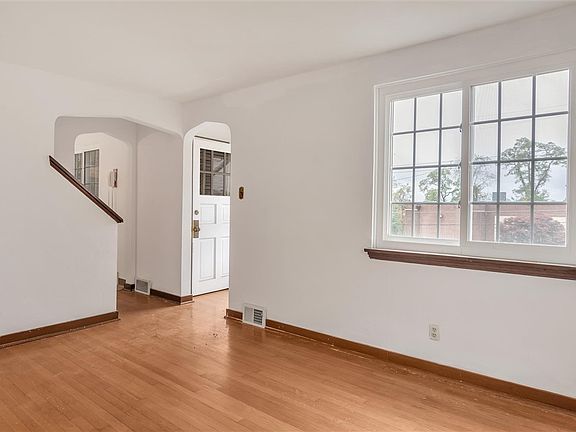 3rd image of 228 S Highland Ave