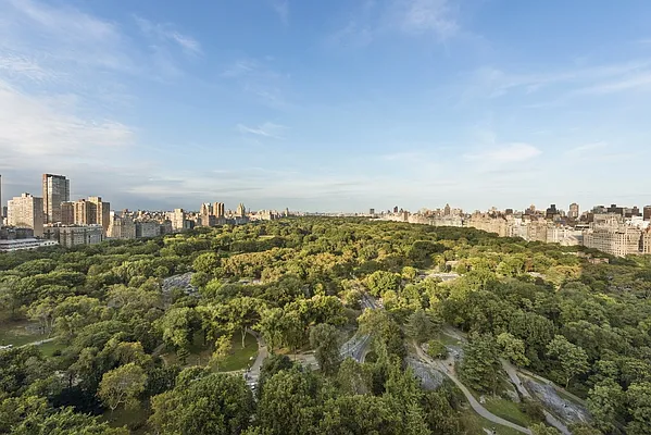 Sold by Nest Seekers International | media 36