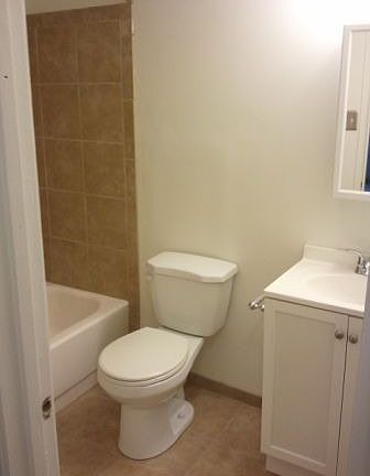 3rd image of 525 Florida Ave #29