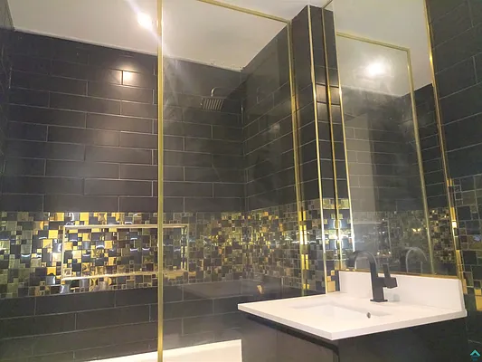 Rented by EXR | media 57