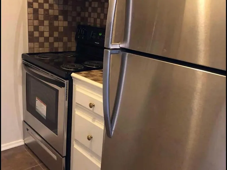 872 Arlington Ave #13 — Photo 5