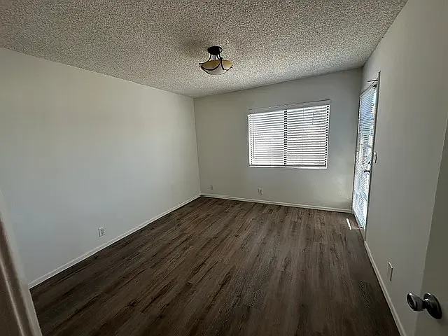2 bed, 750 sqft, $2,150 — Photo 4