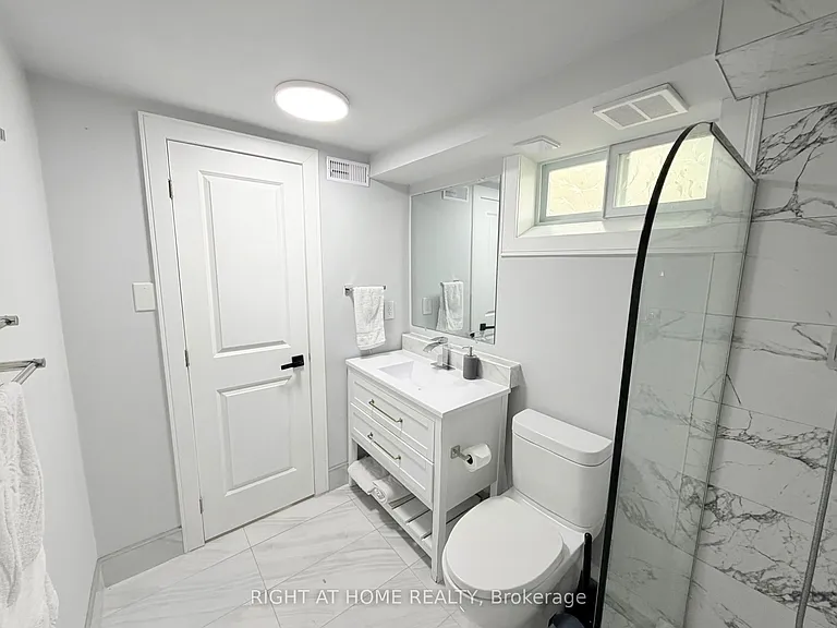 25 Duffield Rd E #LOWER — Photo 12