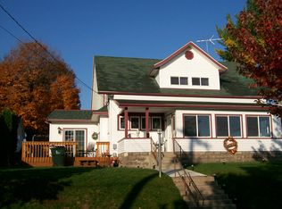 209 West St SW, Waukon, IA 52172
