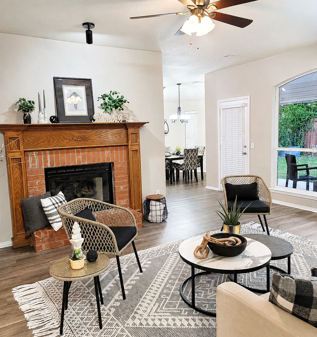 3 bed, 1621 sqft, $1,650 — Photo 2