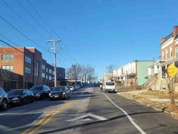 4th image of 2132 Presstman St