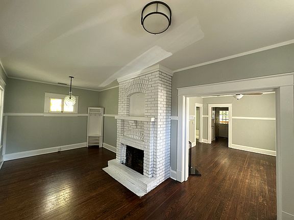 4th image of 111 E Belmar St