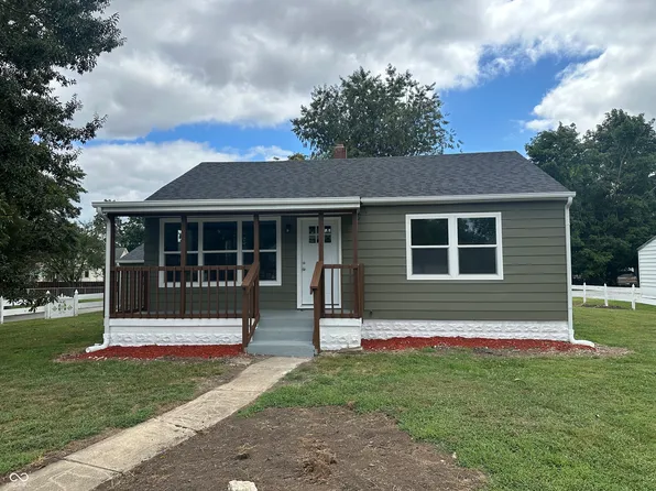 2843 Garfield Ave, Terre Haute, IN 47804