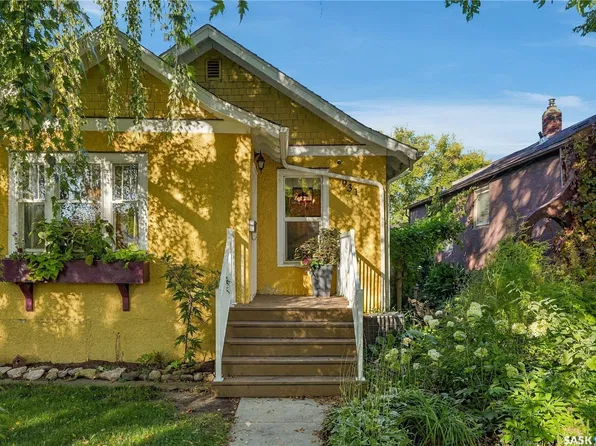 931 4th Avenue N, Saskatoon, SK S7K 2N5