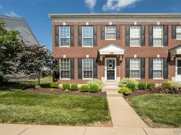 832 Brookmead Dr, O'Fallon, MO 63366
