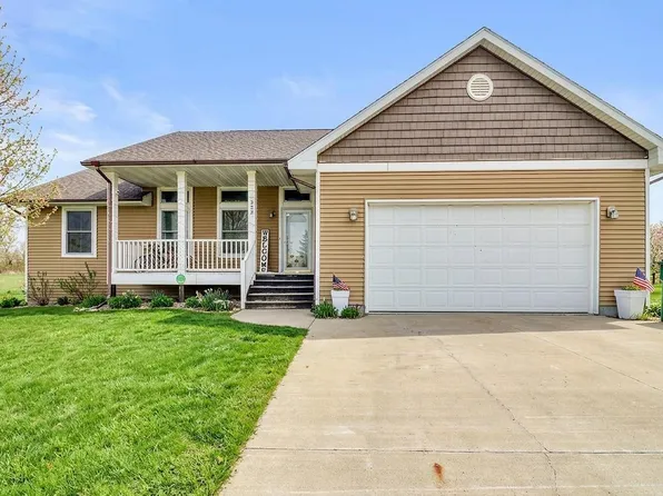 302 Chicago Ave, Breckenridge, MN 56520