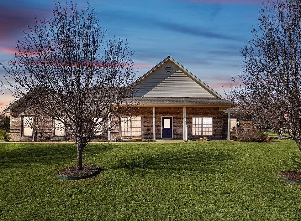 1st image of 102 Running Creek Ct