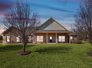 102 Running Creek Ct, Weatherford, TX 76087
