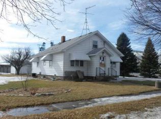 211 2nd St SW, Clara City, MN 56222