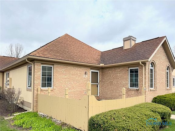 2nd image of 415 Turnbury Ln