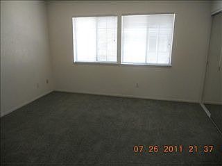 4th image of 1031 Beaconfield Ct
