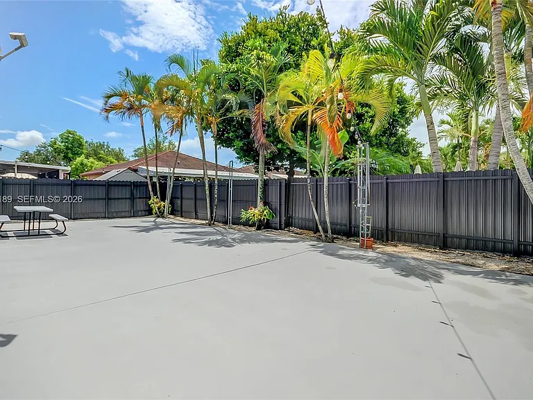 15548 SW 19th Ln — Photo 23
