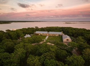 33 Boldwater Rd, Edgartown, MA 02539