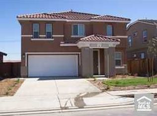 9007 Guadalupe Ave, Oak Hills, CA 92344