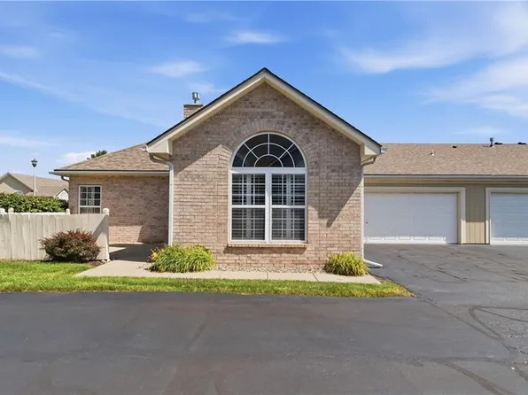 11202 S Pflumm Rd, Olathe, KS 66215