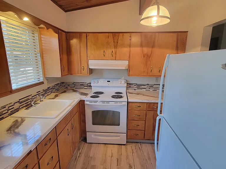 3504 Kauffman Ave #11 — Photo 8
