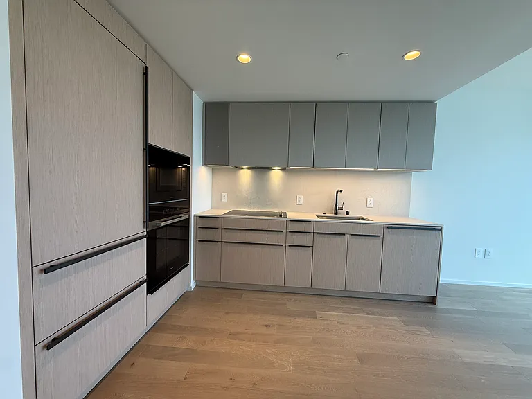 333 Ward Ave #3309 — Photo 2