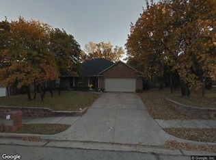 2416 Ashebury Way, Edmond, OK 73034