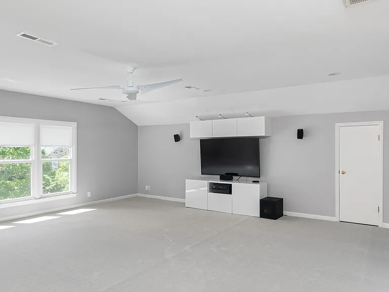 1520 Woodfield Ct — Photo 35