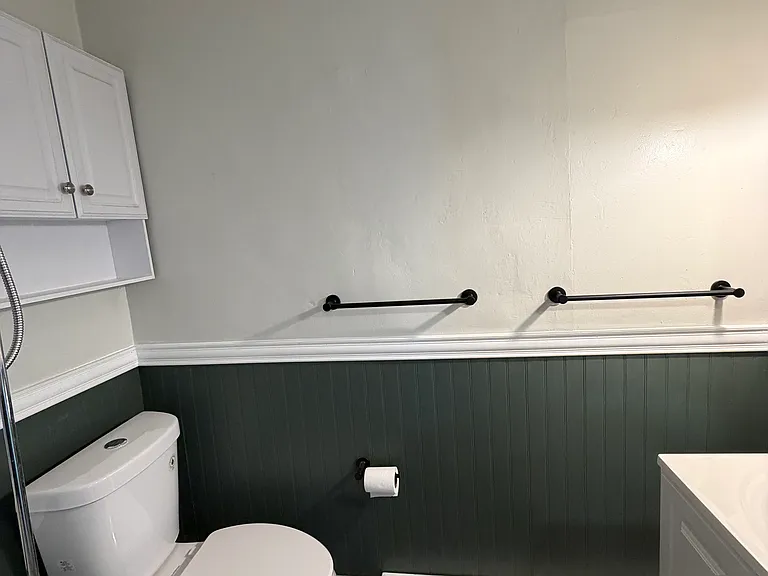 105 E Main St #2 — Photo 34