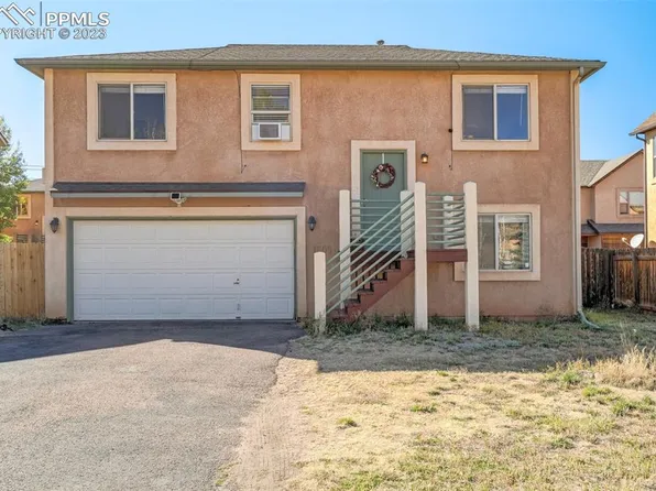 1805 Columbine Village Dr, Woodland Park, CO 80863