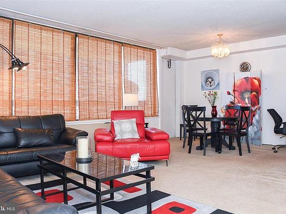 3rd image of 3701 S George Mason Dr Unit 716N